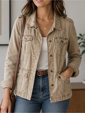 Le Chateau, size Large, Women's Tan Jacket khaki, military, cargo, utility